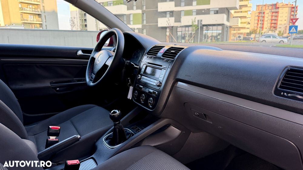 Volkswagen Jetta - 9
