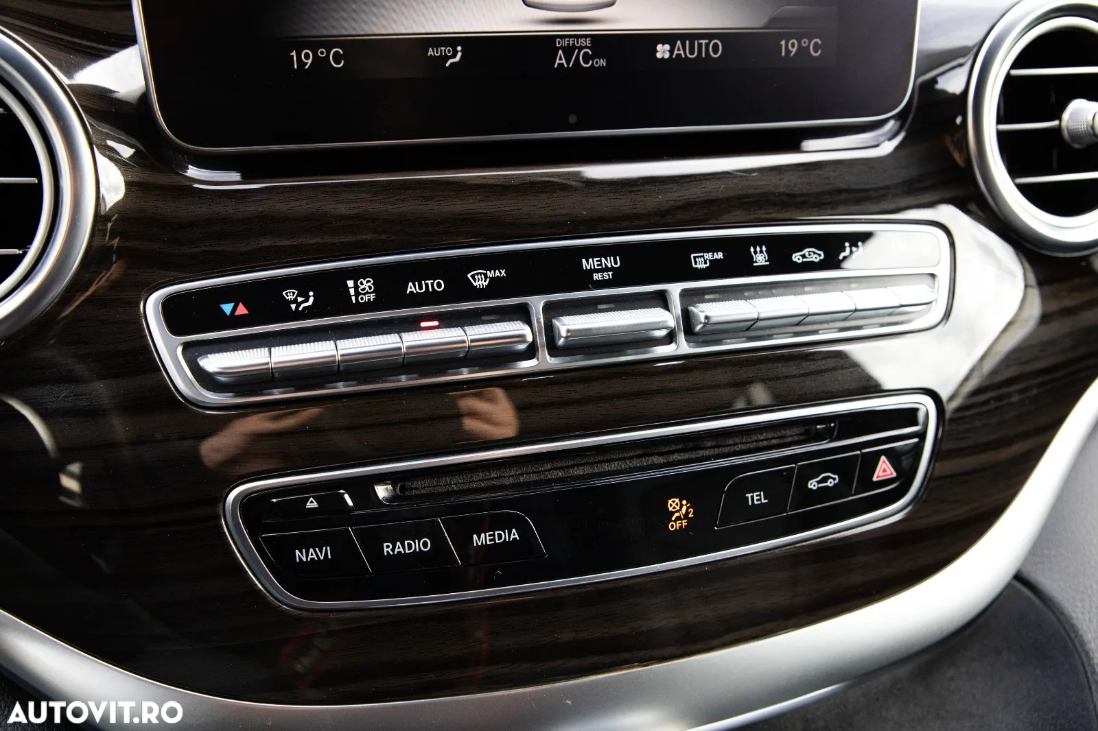 Mercedes-Benz V 250 (BlueTEC) d kompakt 4Matic 7G-TRONIC Avantgarde Edition - 29