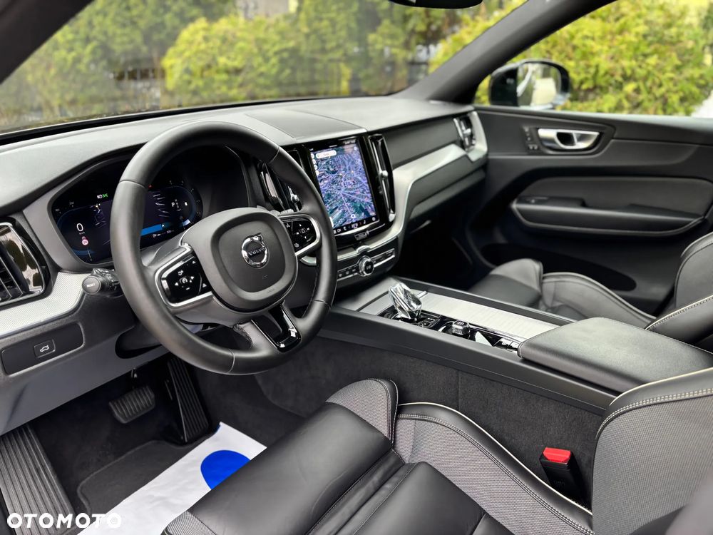 Volvo XC 60 B4 D AWD Geartronic RDesign - 27