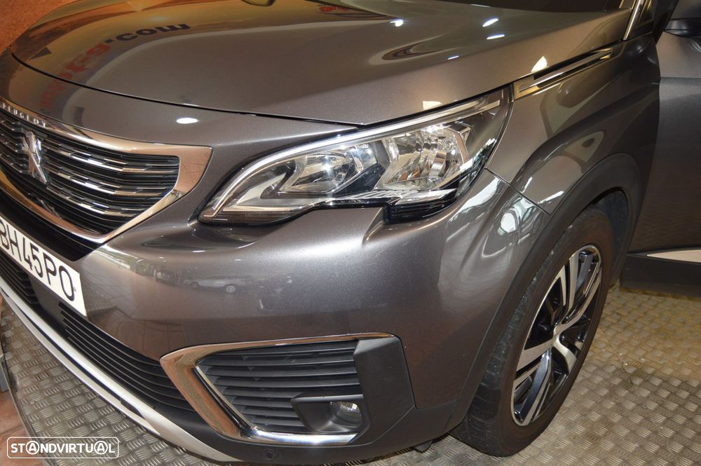 Peugeot 5008 1.2 PureTech Allure EAT6 - 18