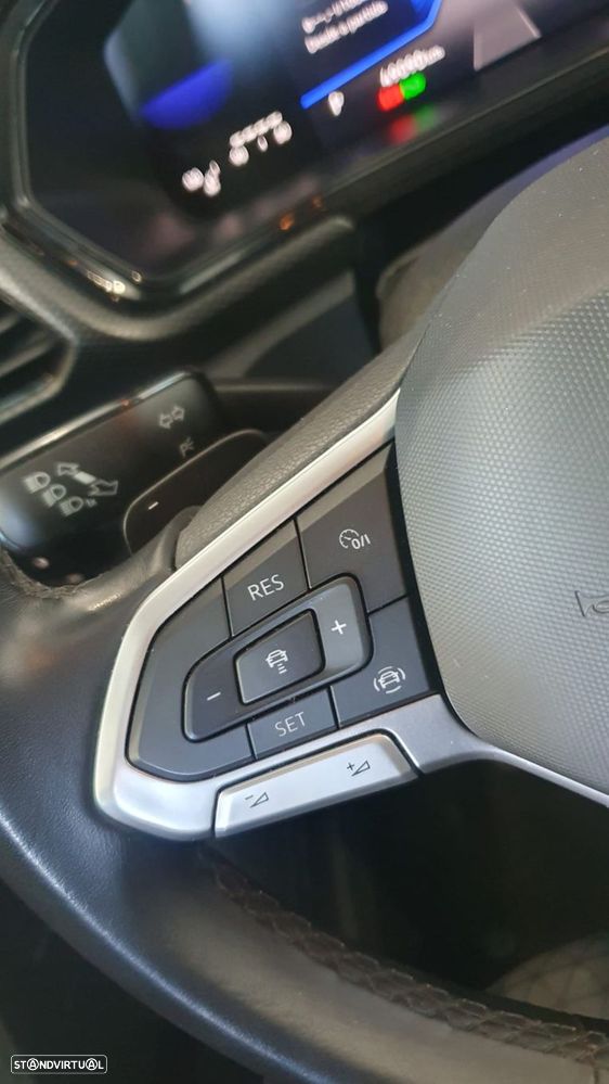 VW T-Cross 1.0 TSI BlackStyle DSG - 17