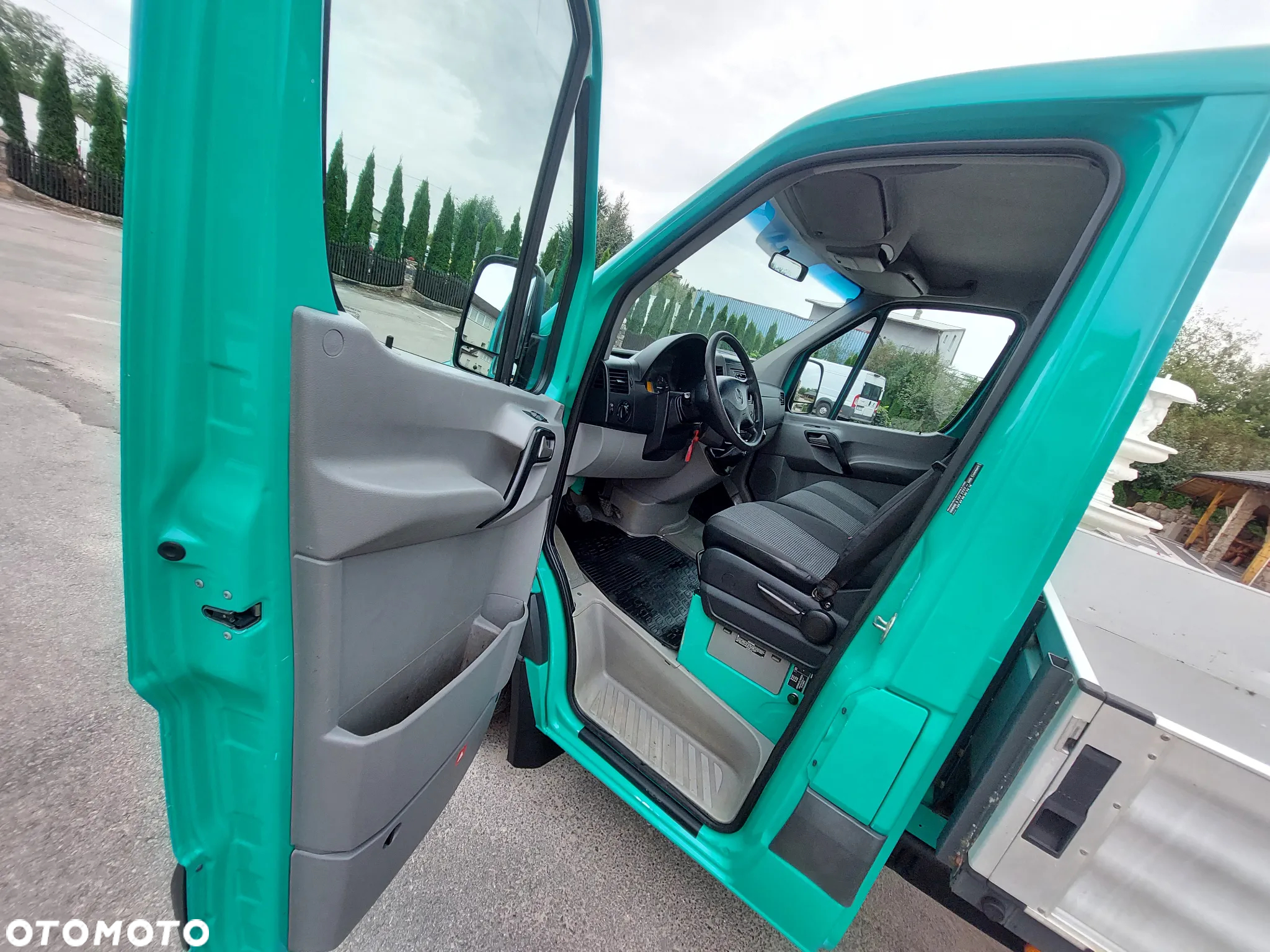 Mercedes-Benz Sprinter - 23
