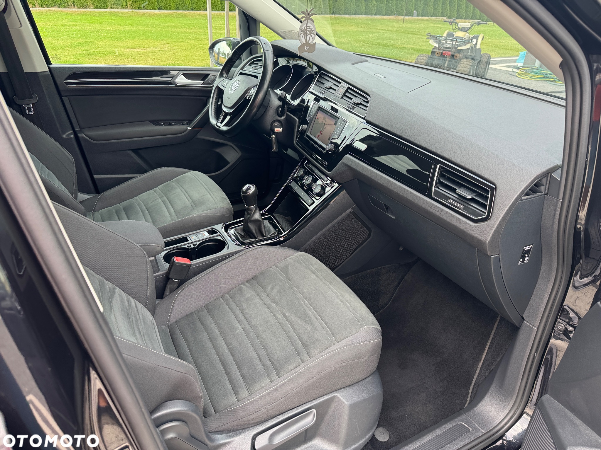 Volkswagen Touran 1.4 TSI BMT Highline - 15
