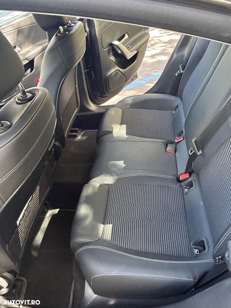 Mercedes-Benz CLA 180 - 9