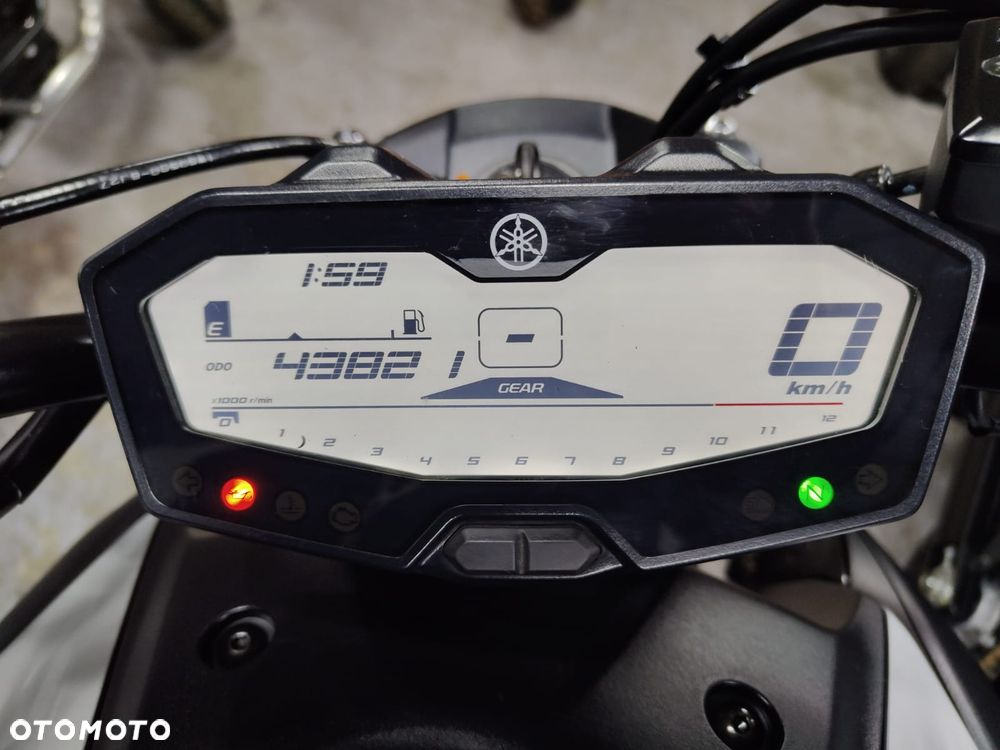 Yamaha MT - 17