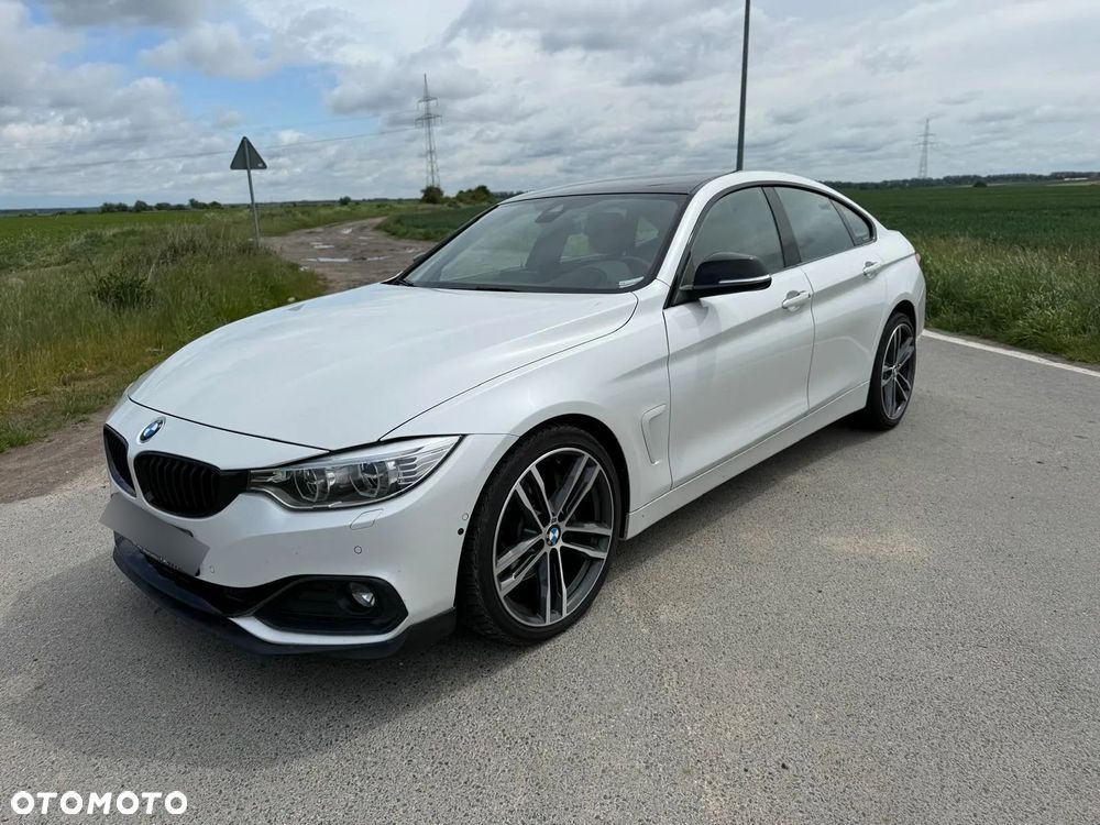 BMW Seria 4 ver-m440i-gran-coupe - 2