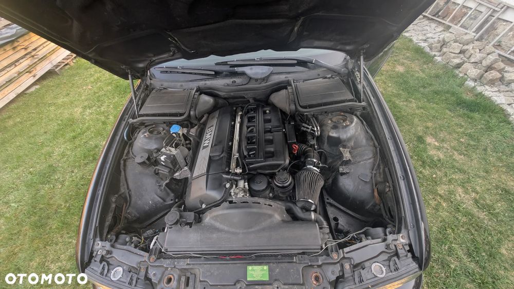 BMW Seria 5 523i - 11