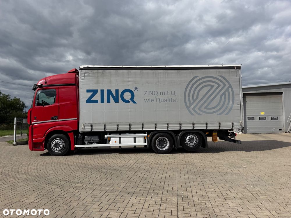 Mercedes-Benz Actros - 16