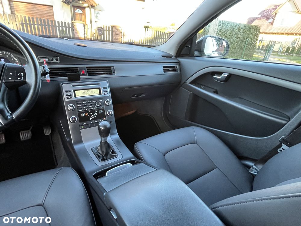 Volvo V70 2.0 - 19