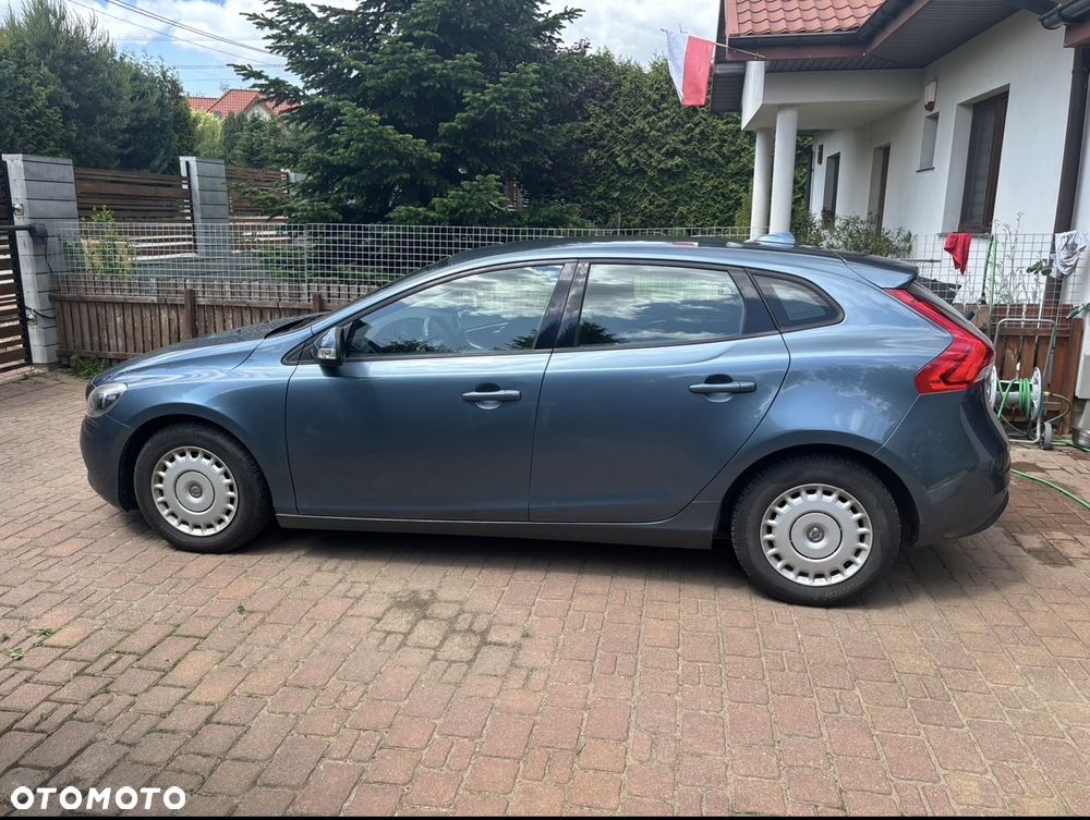 Volvo V40 D2 Base - 4