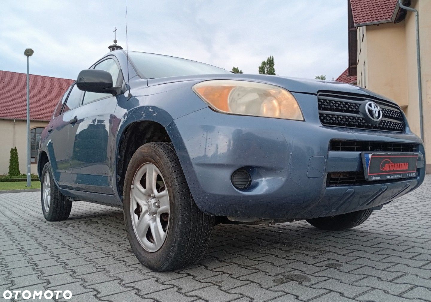 Toyota RAV4 - 6