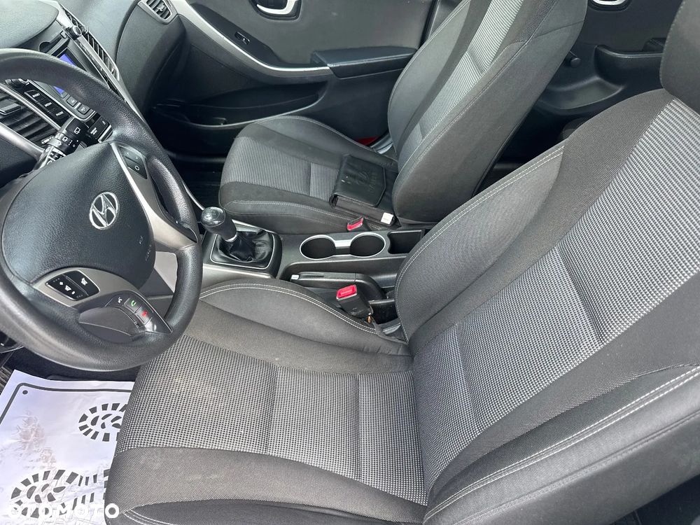 Hyundai i30 1.6 CRDi Classic - 22