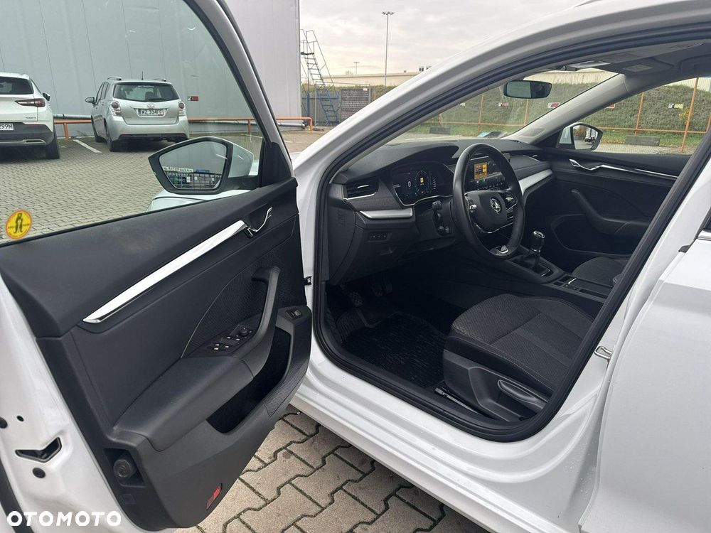 Skoda Octavia 1.5 TSI ACT Style - 10