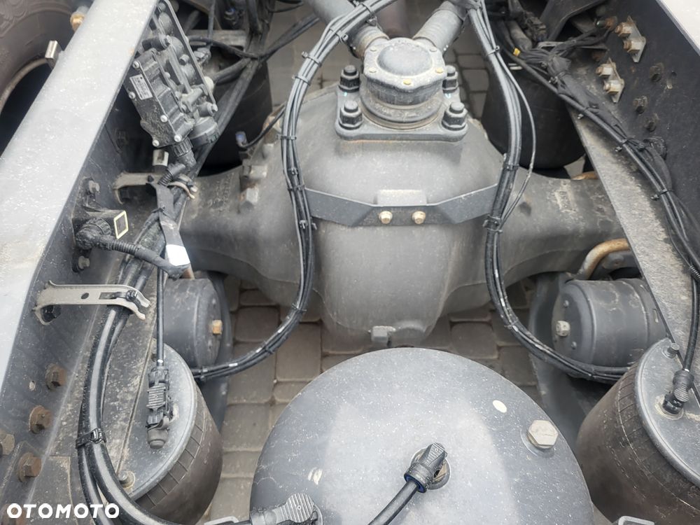 Volvo FH 460 / STANDARD / XXL / i SAVE / EURO 6/ GLOBETROTTER/ / AUTOMAT/SERVIS /2019/ KAMERA/ SKÓRY/ XENON /PERFEKCYJNY STAN / ZABUDOWY  MIĘDZYOSIOWE/ - 25