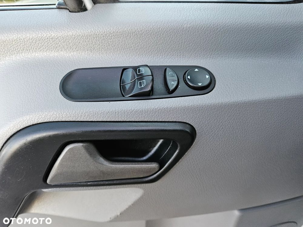 Volkswagen CRAFTER - 19