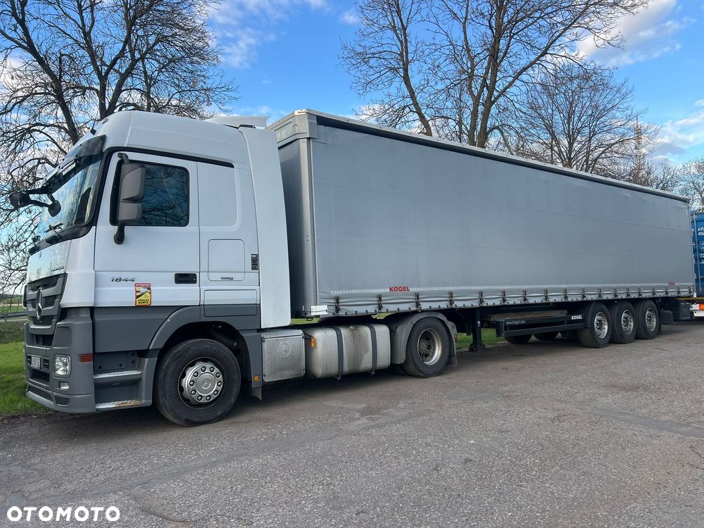 Mercedes-Benz Actros - 2