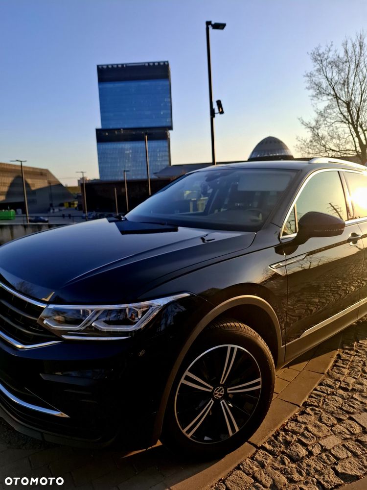 Volkswagen Tiguan - 21
