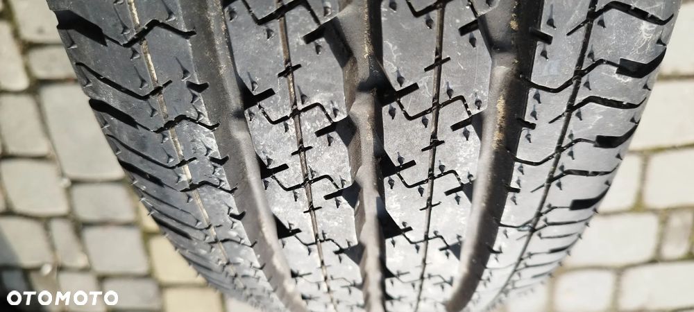 205/70/15 c pirelli chrono - 1