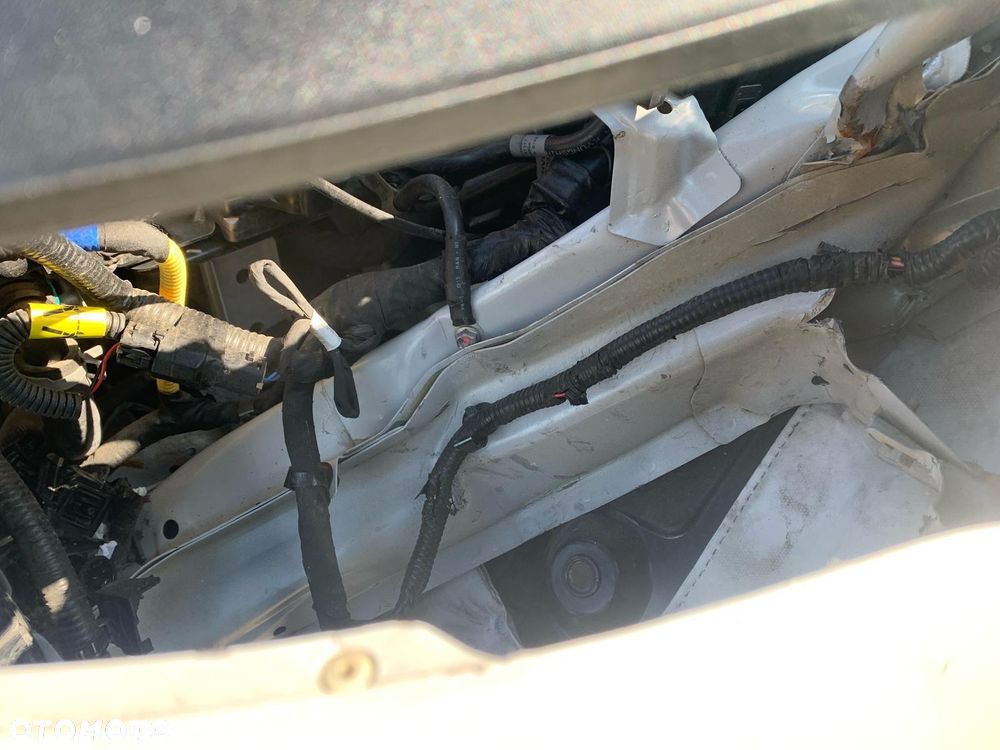 Hyundai Santa Fe ver-1-6-t--gdi-hev-executive - 20