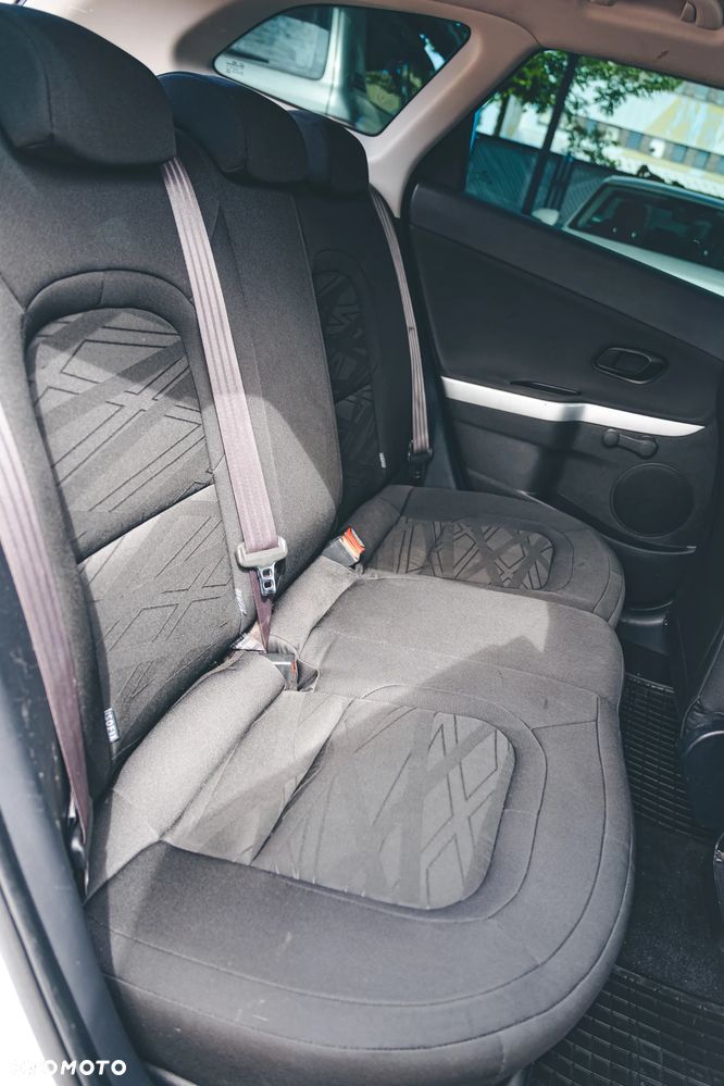 Kia Ceed 1.6 GDI M DCT - 11