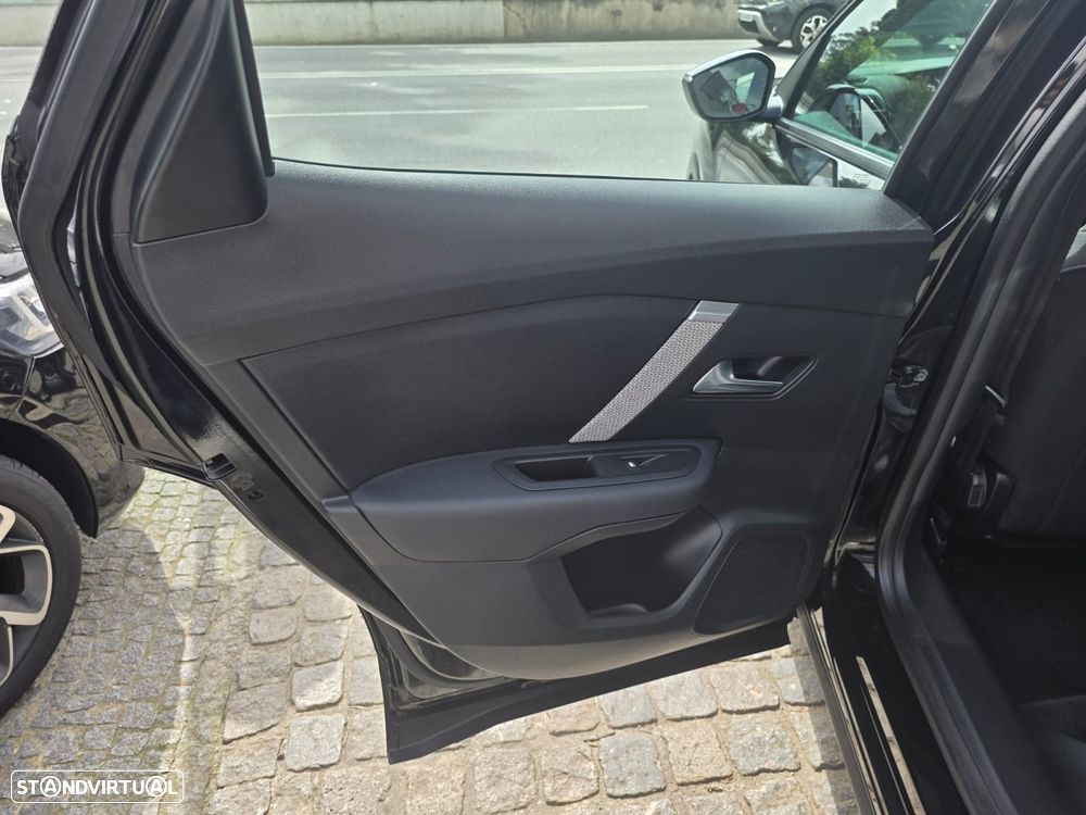 Citroën C4 1.2 PureTech Plus - 38