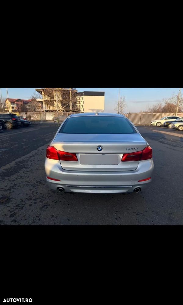 BMW Seria 5 520d AT - 9
