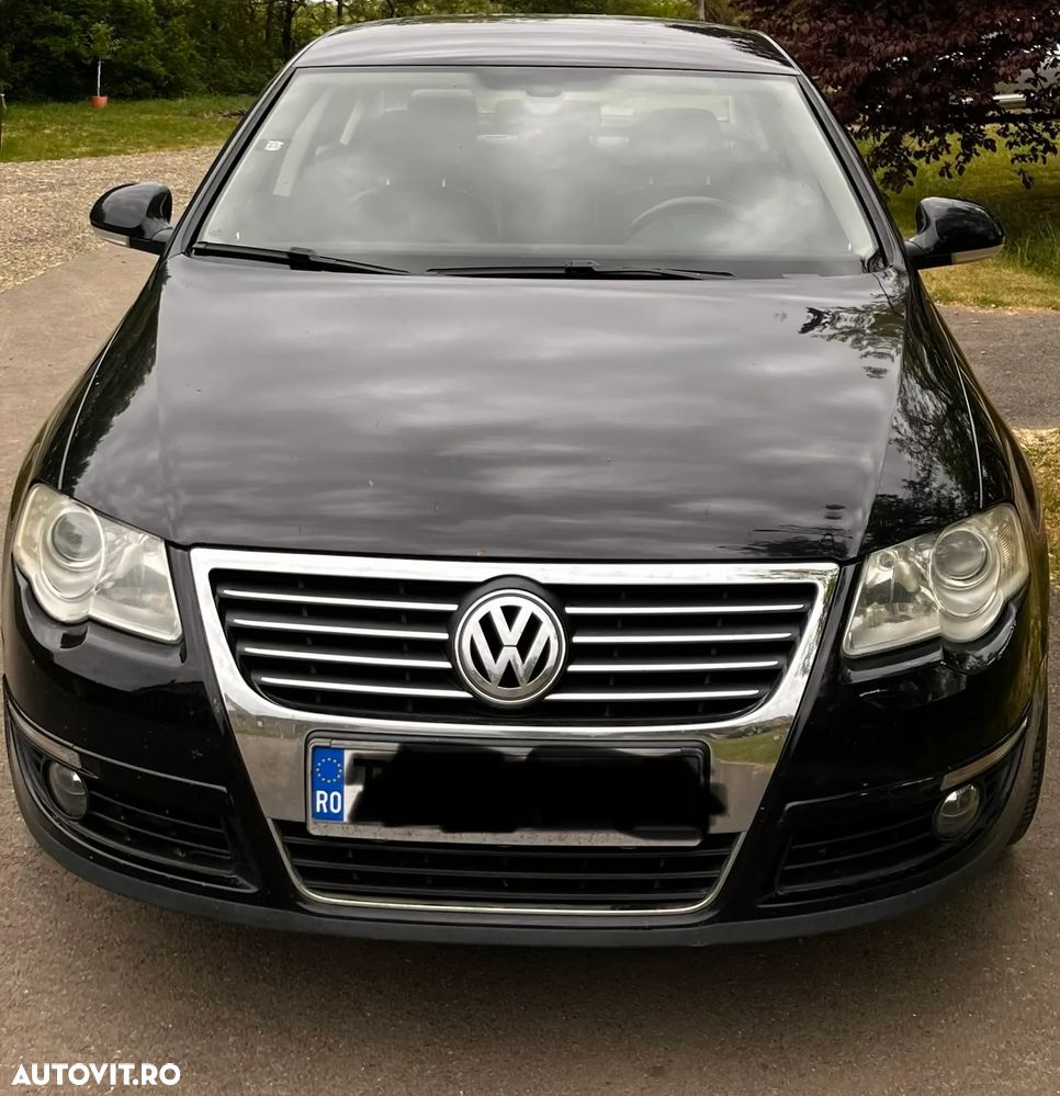 Volkswagen Passat - 1