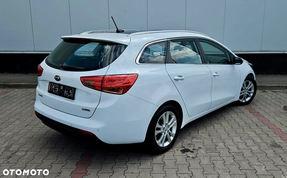 Kia Ceed 1.6 GDI Platinum Edition - 3