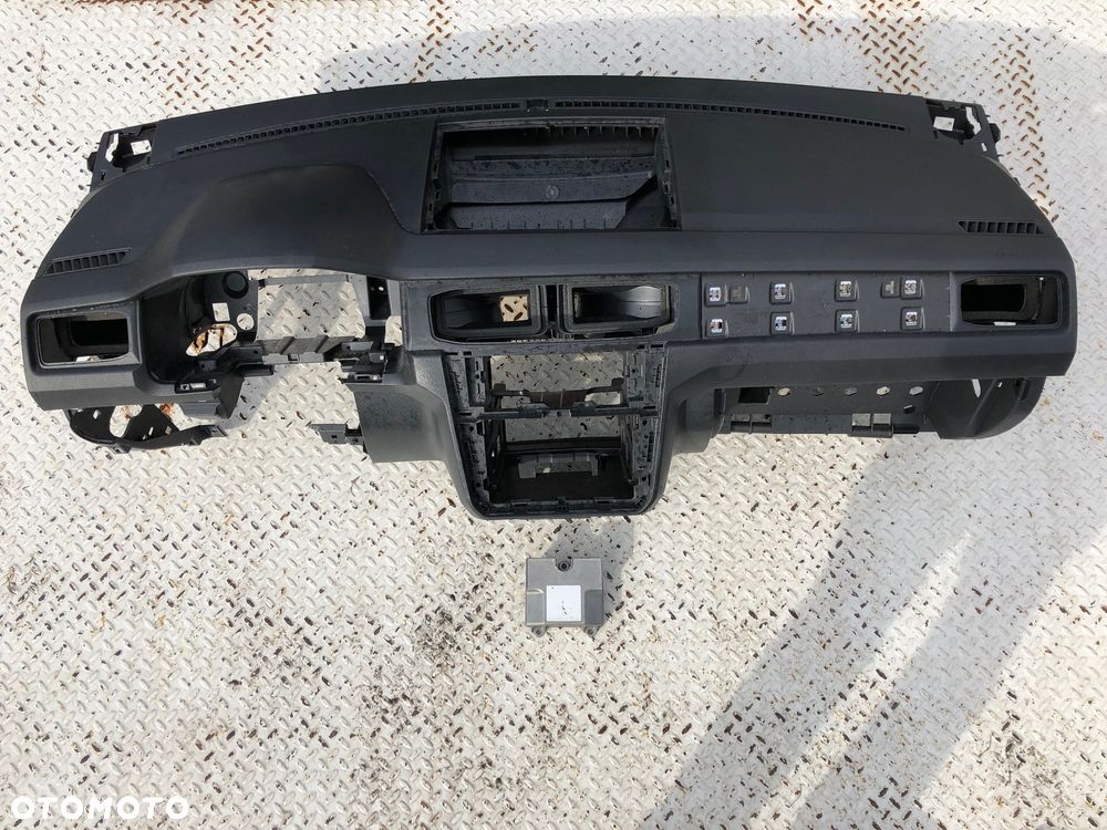 VW CADDY 4 IV 2K5 DESKA KONSOLA KOKPIT PULPIT PÓŁKA PARAPET AIR BAG AIRBAG PODUSZKI PASY PAS orygina - 7