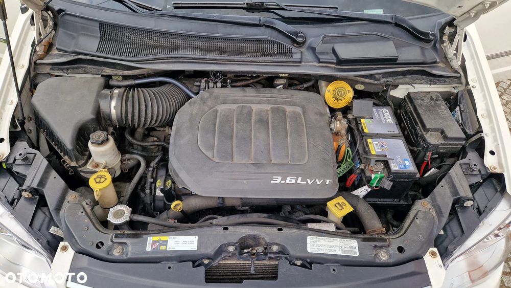 Chrysler Town & Country 3.6 Touring - 22