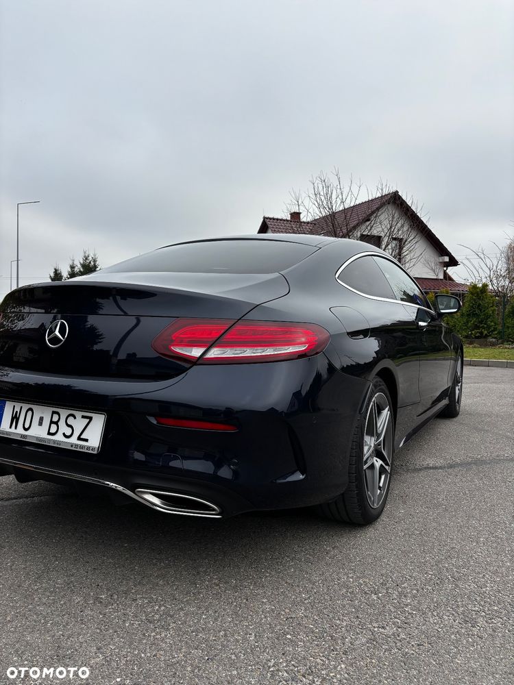 Mercedes-Benz Klasa C 200 4Matic 9G-TRONIC - 6