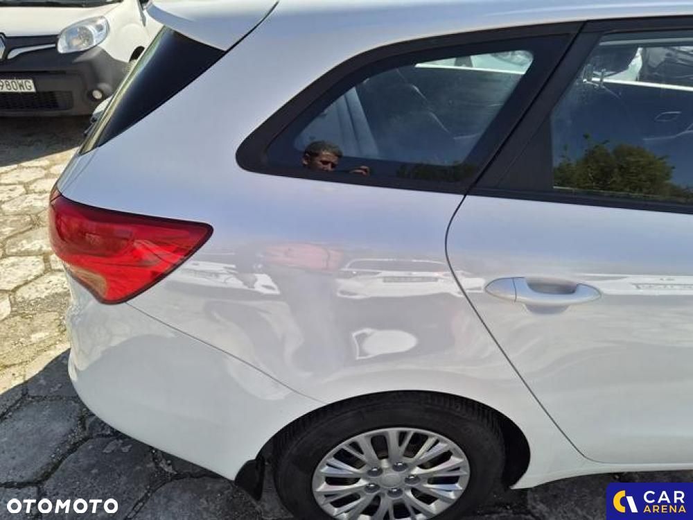 Kia Ceed - 23