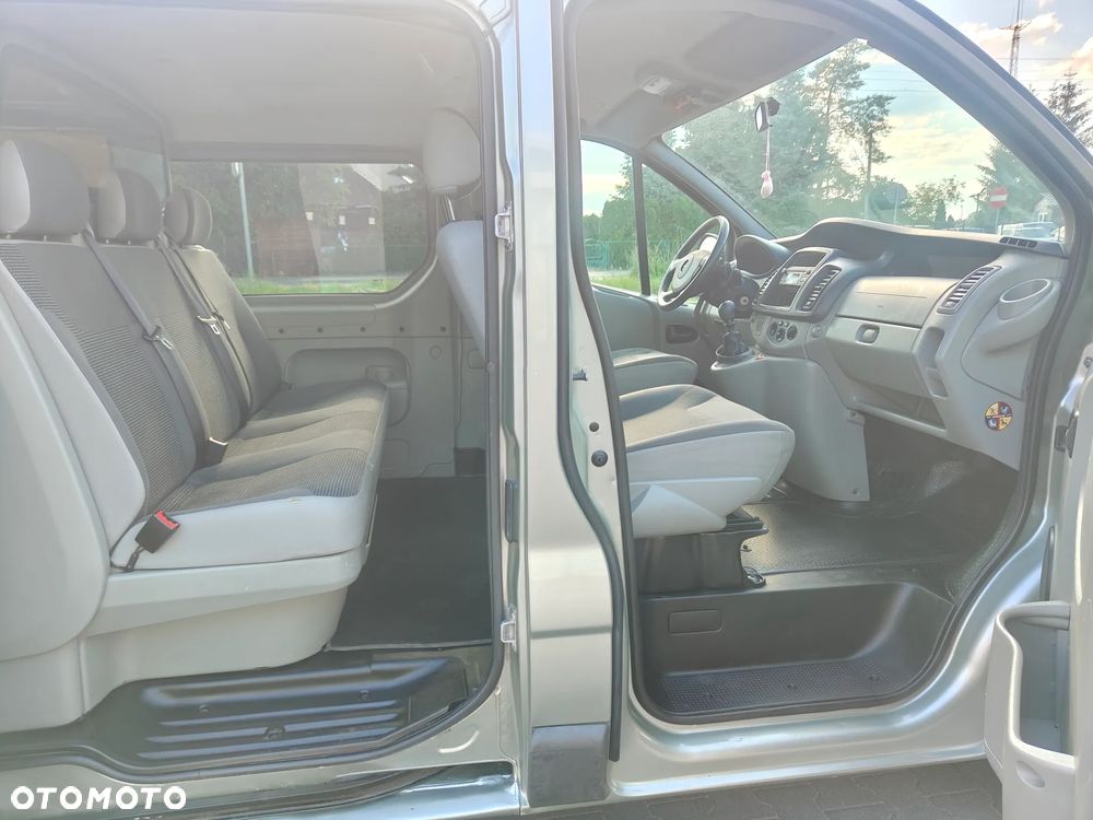 Opel Vivaro L2H1 2.9t - 9