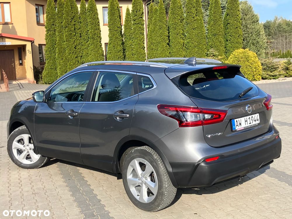 Nissan Qashqai 1.3 DIG-T N-Connecta EU6d - 6