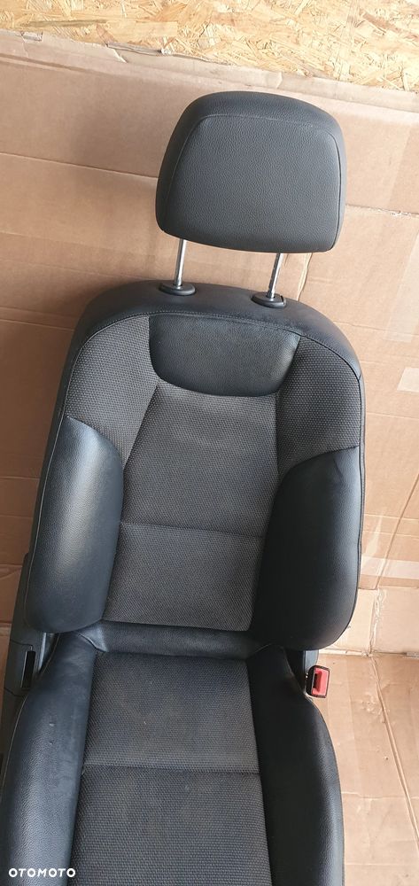 Fotel pasażera prawy przód pół skóra Mercedes C-Klasa W211 - 2