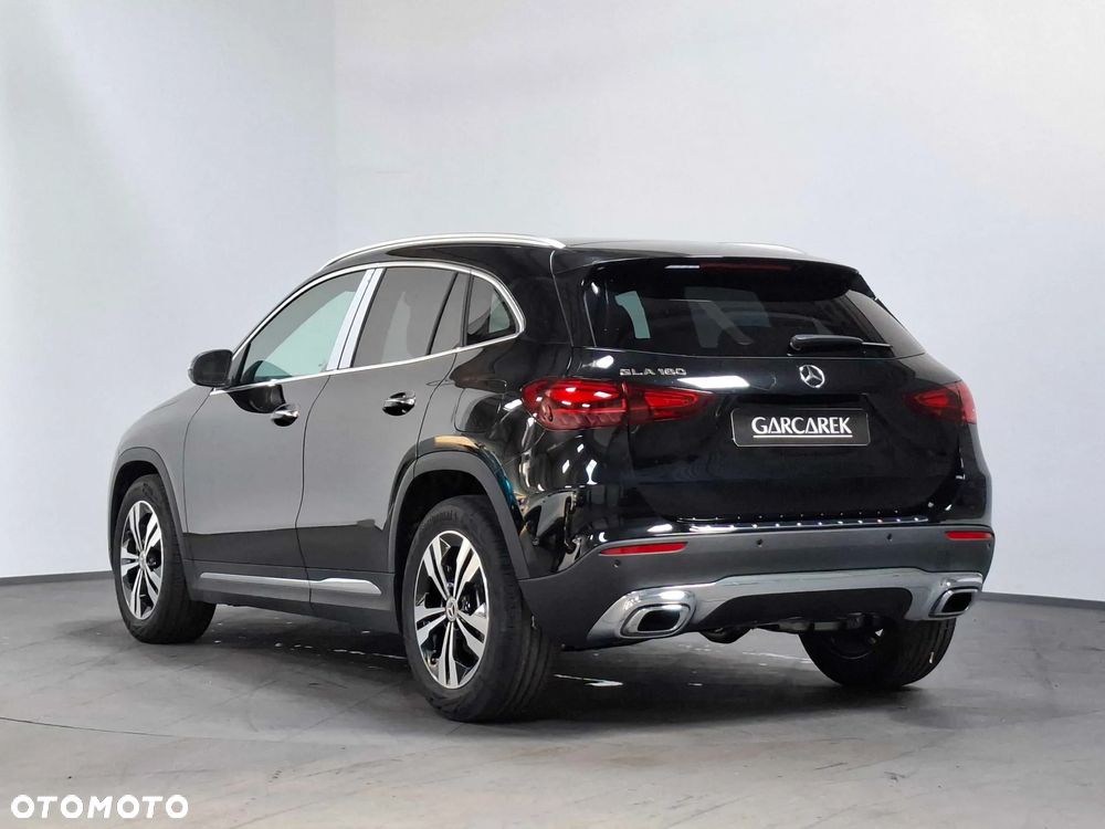 Mercedes-Benz GLA 180 mHEV 7G-DCT - 4