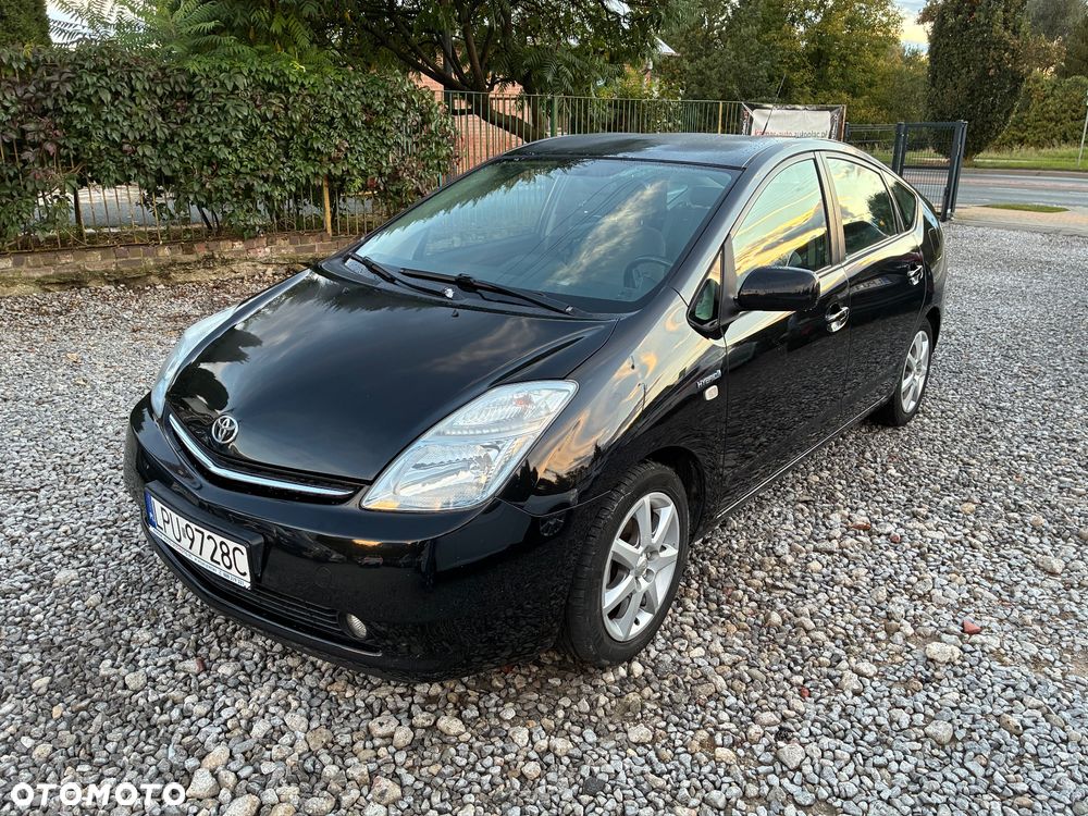 Toyota Prius - 3