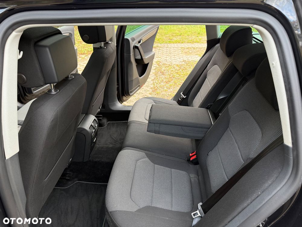 Volkswagen Passat Variant 2.0 Blue TDI DSG SCR Comfortline - 13