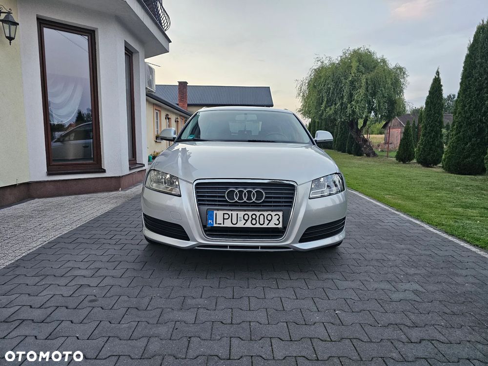 Audi A3 Sportback 1.6 Attraction - 2