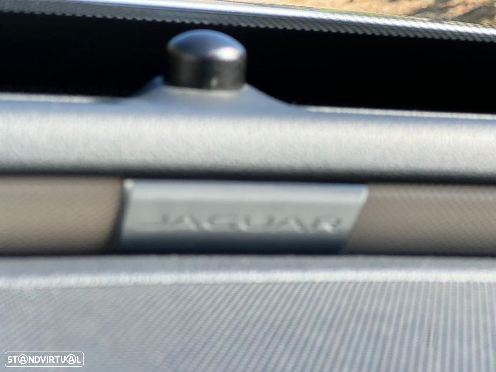 Jaguar XE 20d Aut. Portfolio - 31