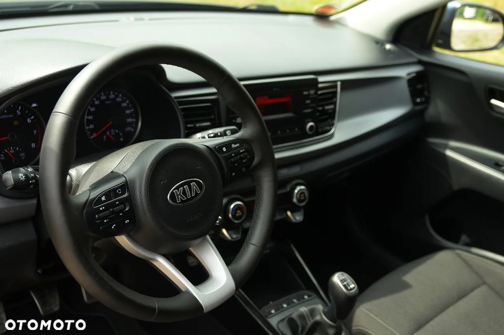 Kia Rio 1.4 L - 25