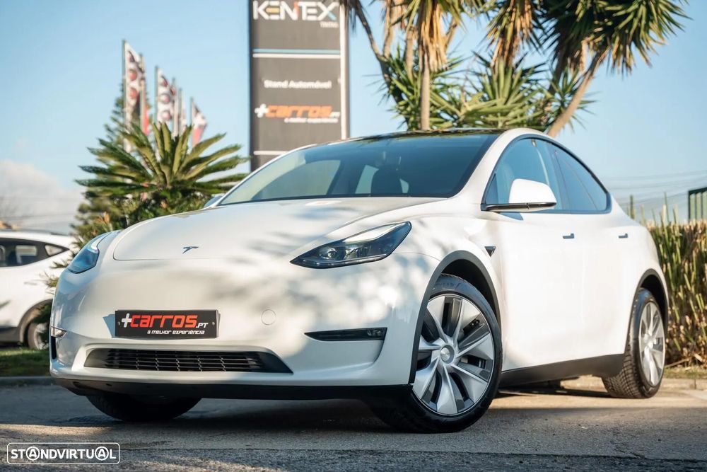 Tesla Model Y Long Range Dual Motor AWD - 2