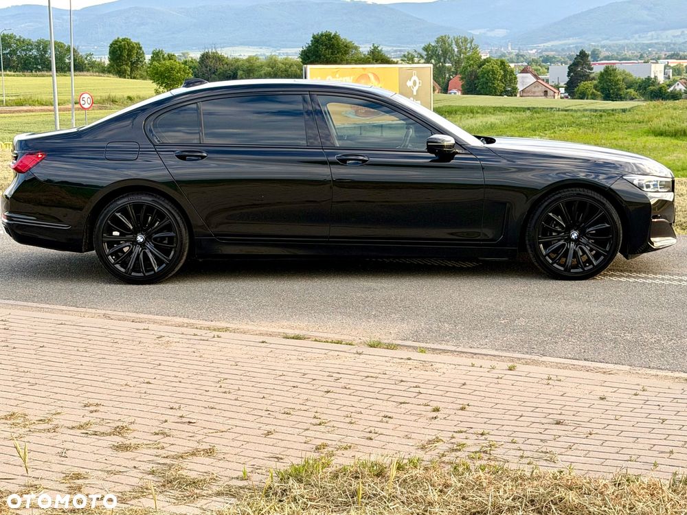 BMW Seria 7 730Ld xDrive mHEV - 7