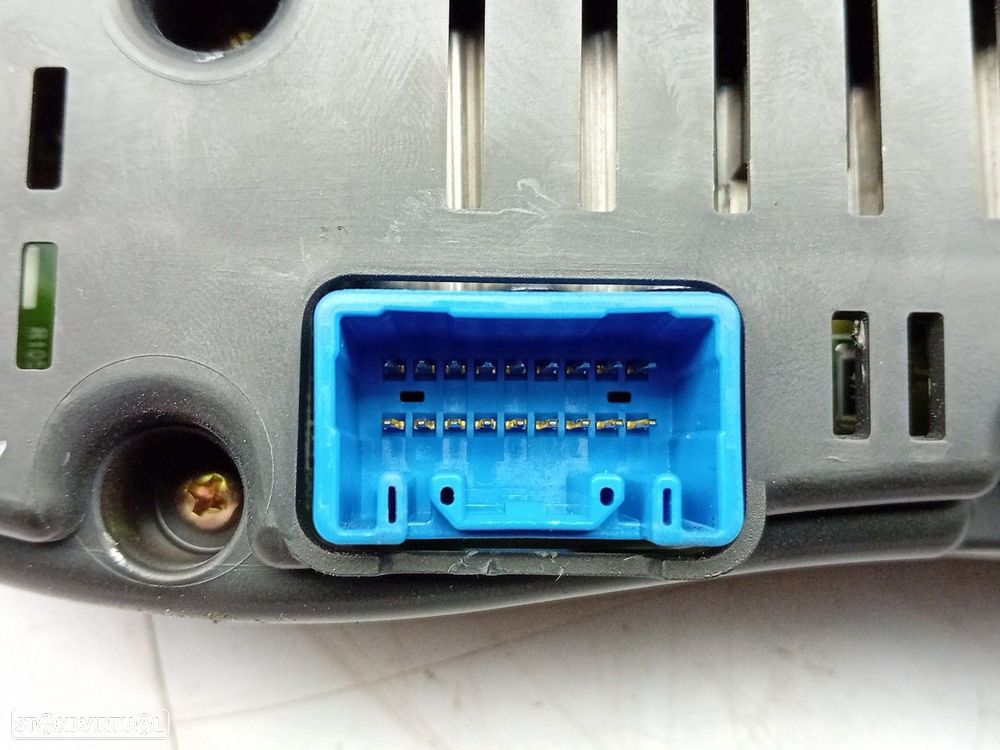 Quadrante / painel de instrumentos TOYOTA Avensis Sedan (_T22_) - 4