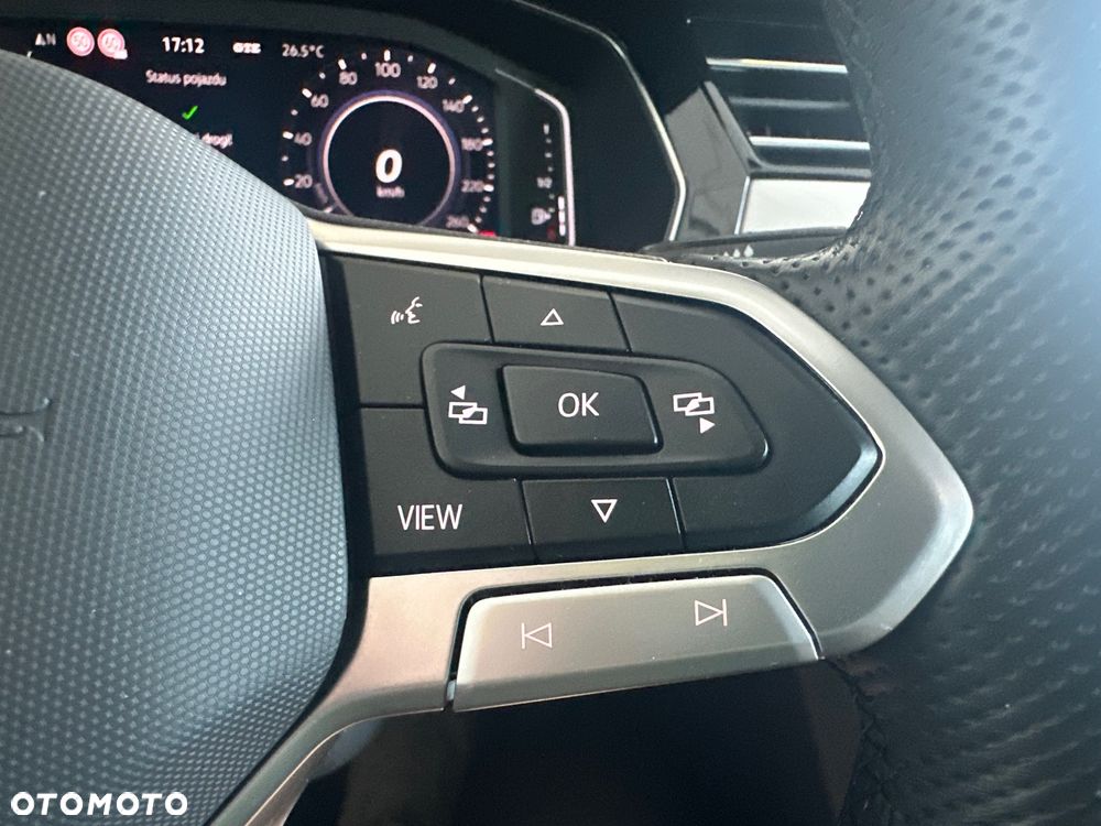 Volkswagen Passat - 21
