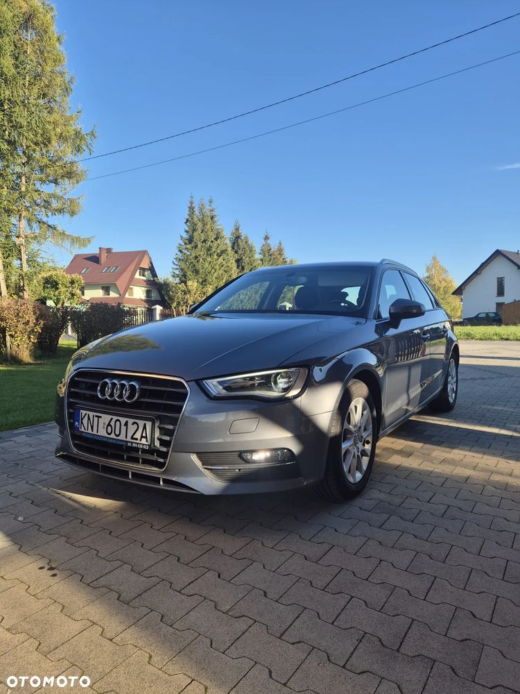 Audi A3 Sportback - 1
