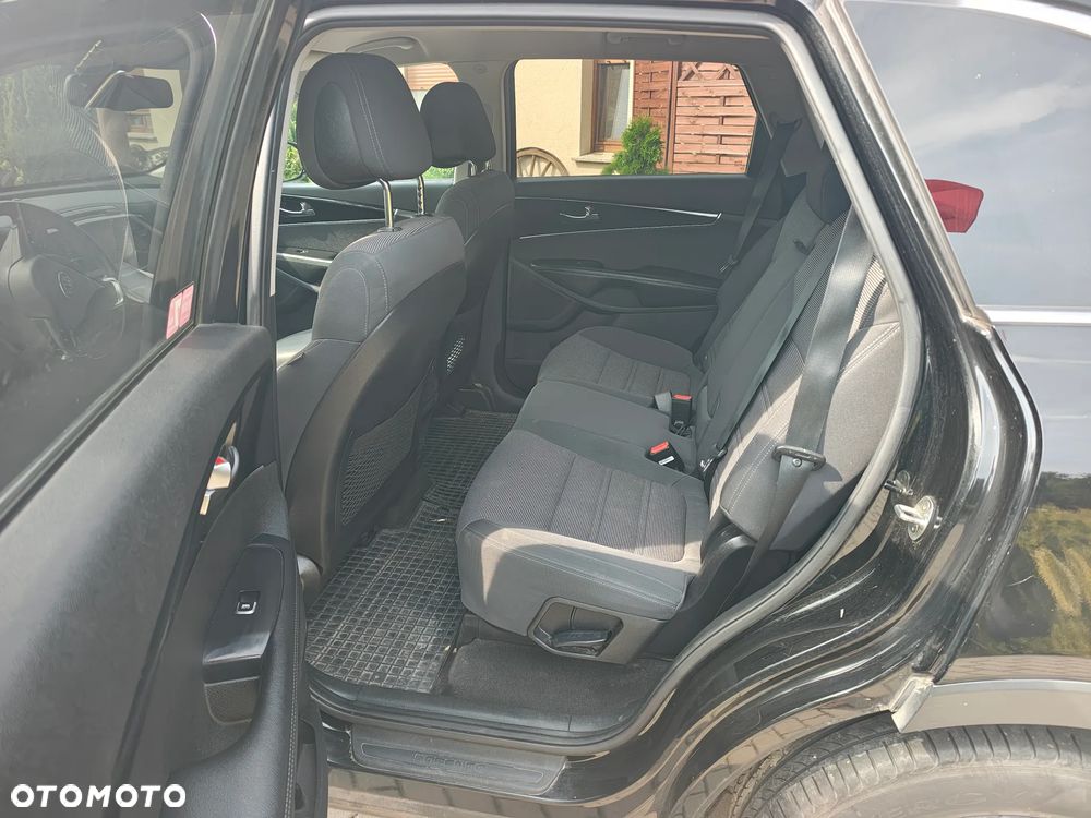 Kia Sorento 2.0 CRDI M - 9