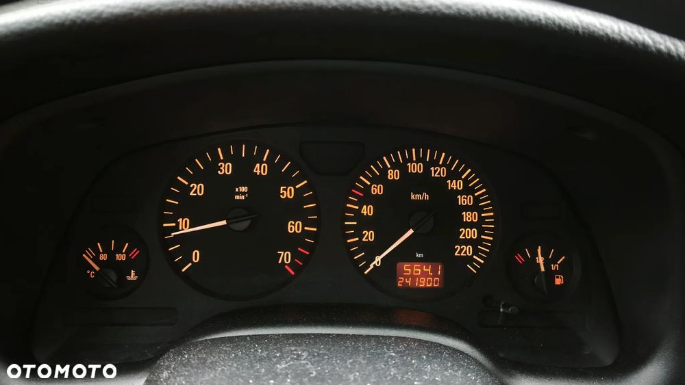 Opel Astra 1.4 - 10