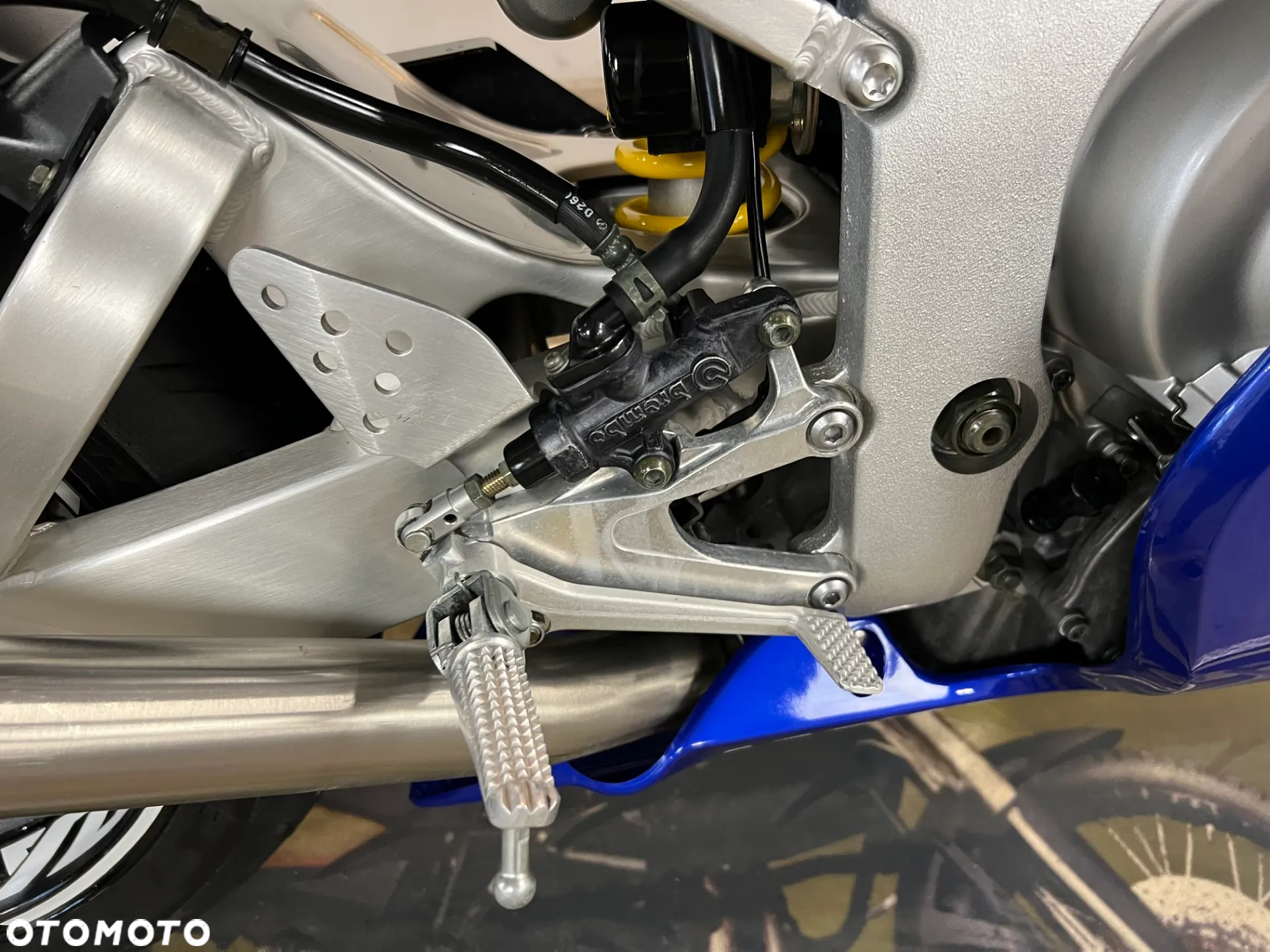 Yamaha R6 - 16