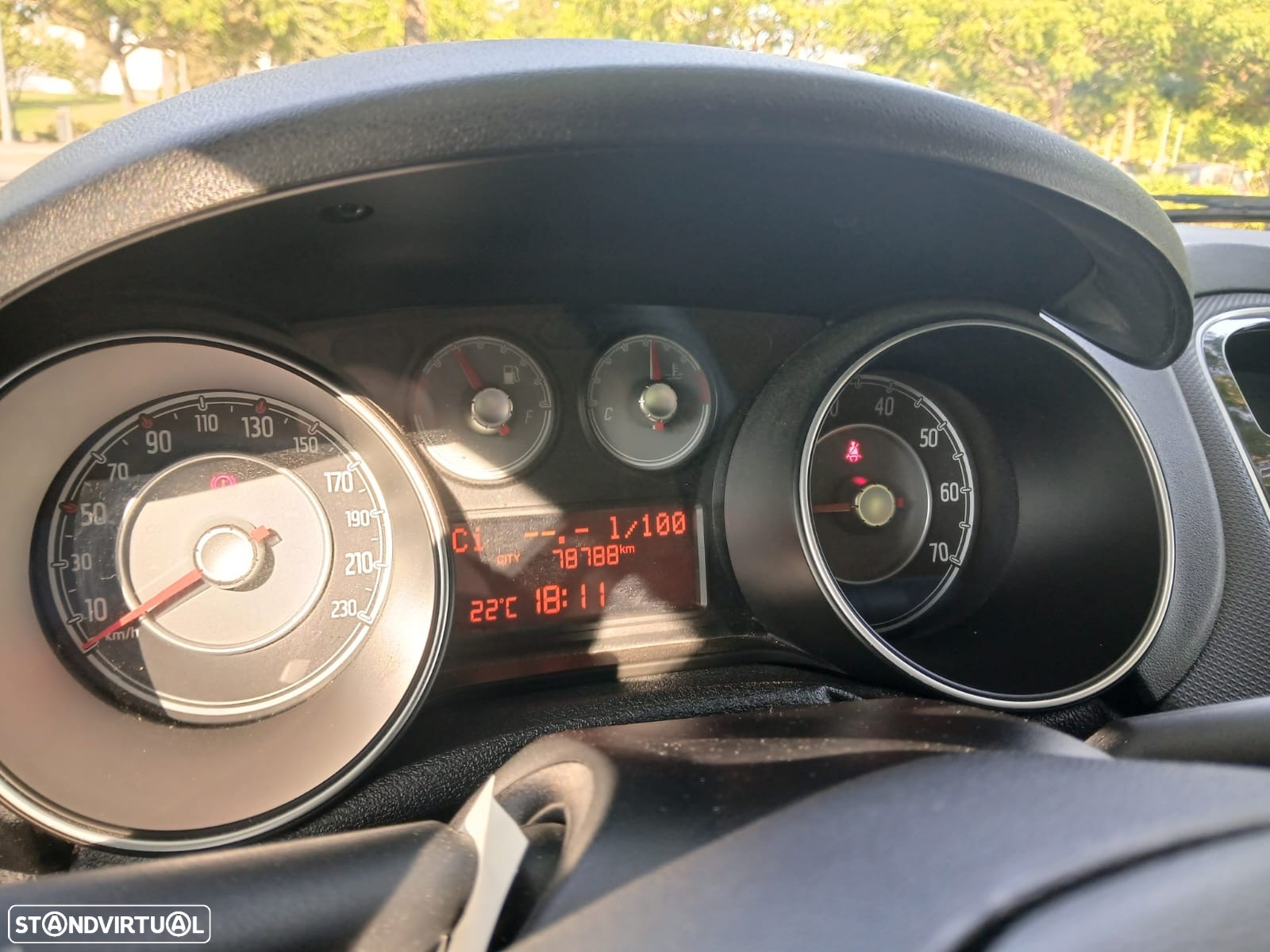 Fiat Punto 1.2 Lounge Start&Stop - 6